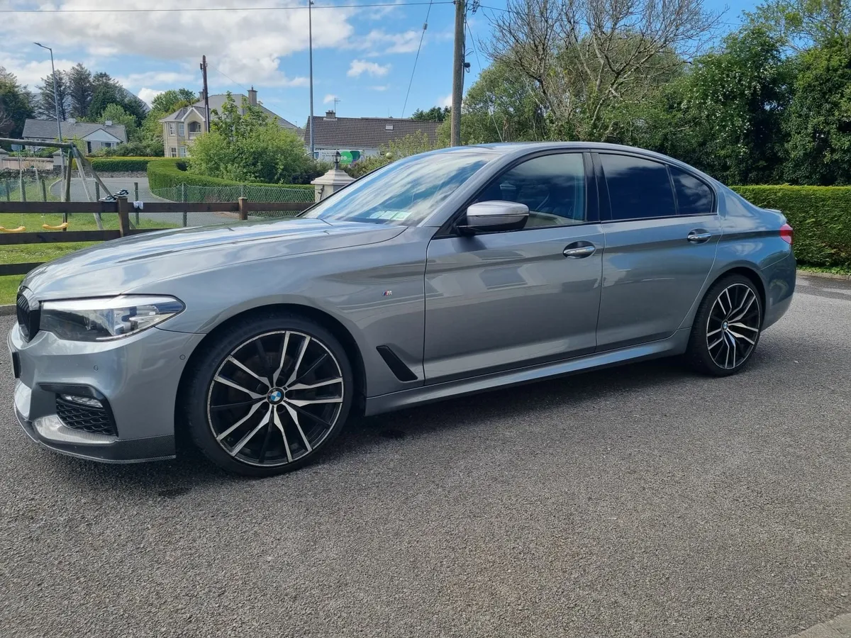 BMW 5-Series 2018 - Image 1
