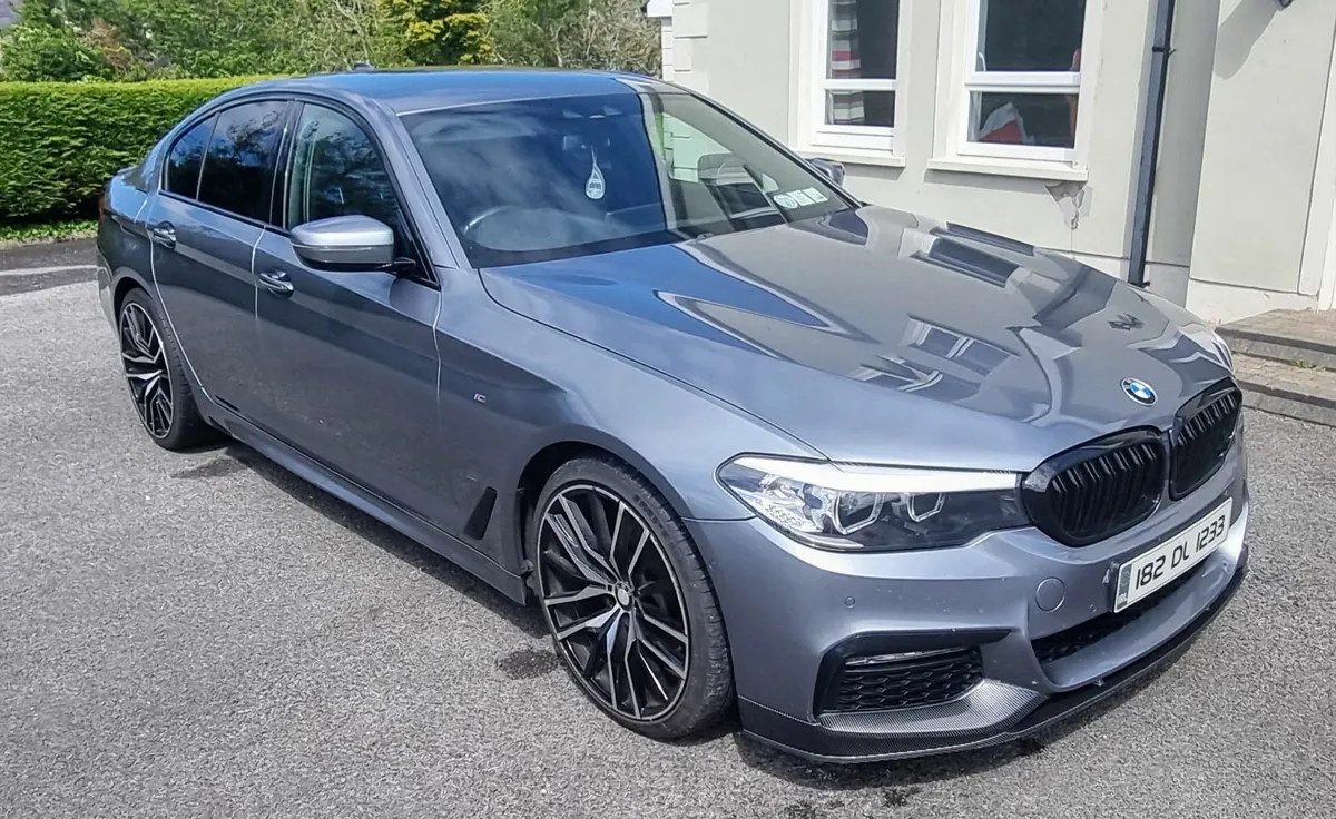 BMW 5-Series 2018 - Image 4