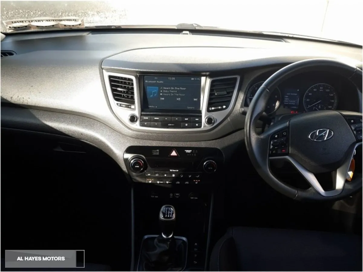 Hyundai Tucson  flash Sale 1.7 Diesel Premium - Image 2