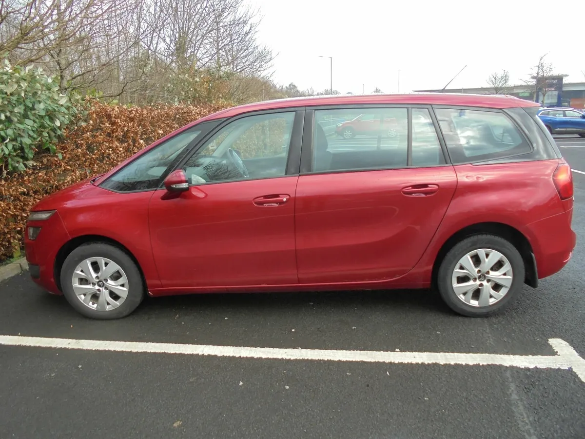2015 Citroen C4  Grand Picasso  diesel 7 seat car, - Image 2