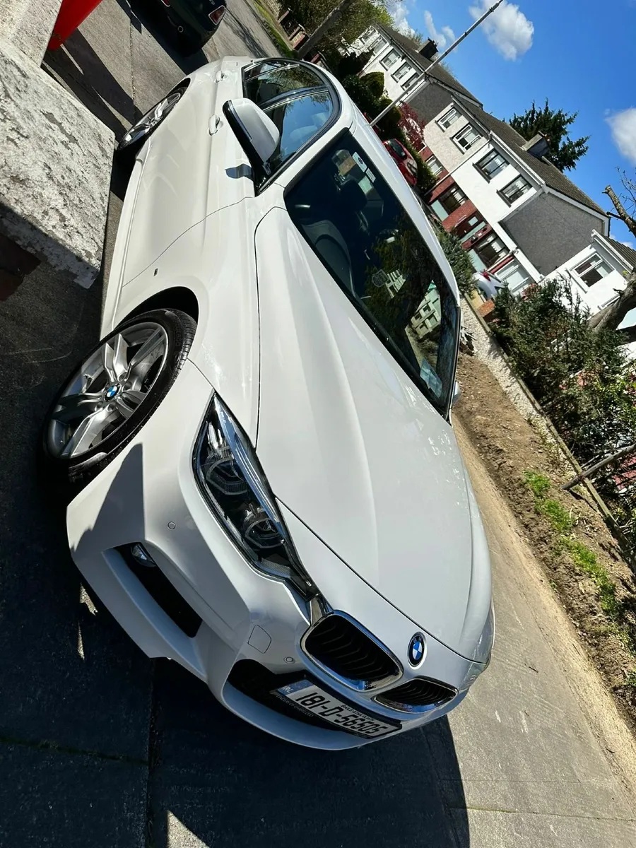 BMW 3-Series 2018 - Image 2