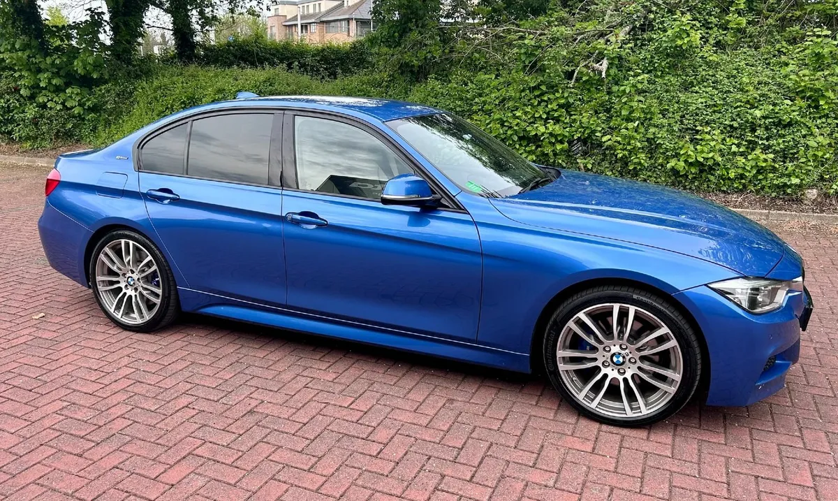 2017 BMW 330e M SPORT - Image 1