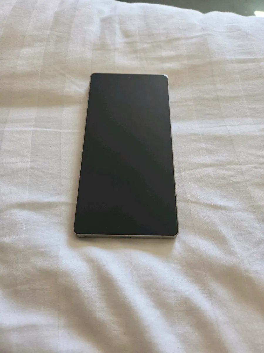 Samsungs25 ultra 512gb - Image 4