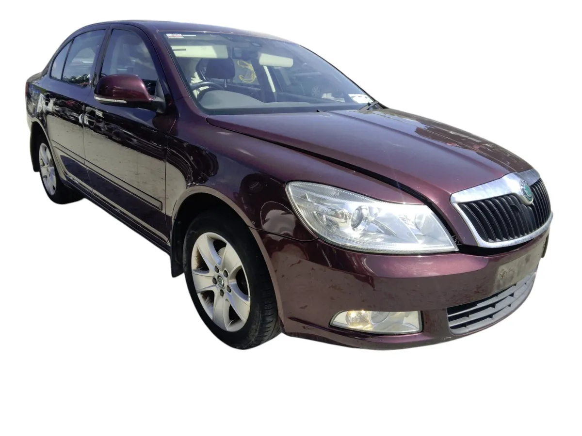 2013 SKODA OCTAVIA For Breaking/Dismantling - Image 1