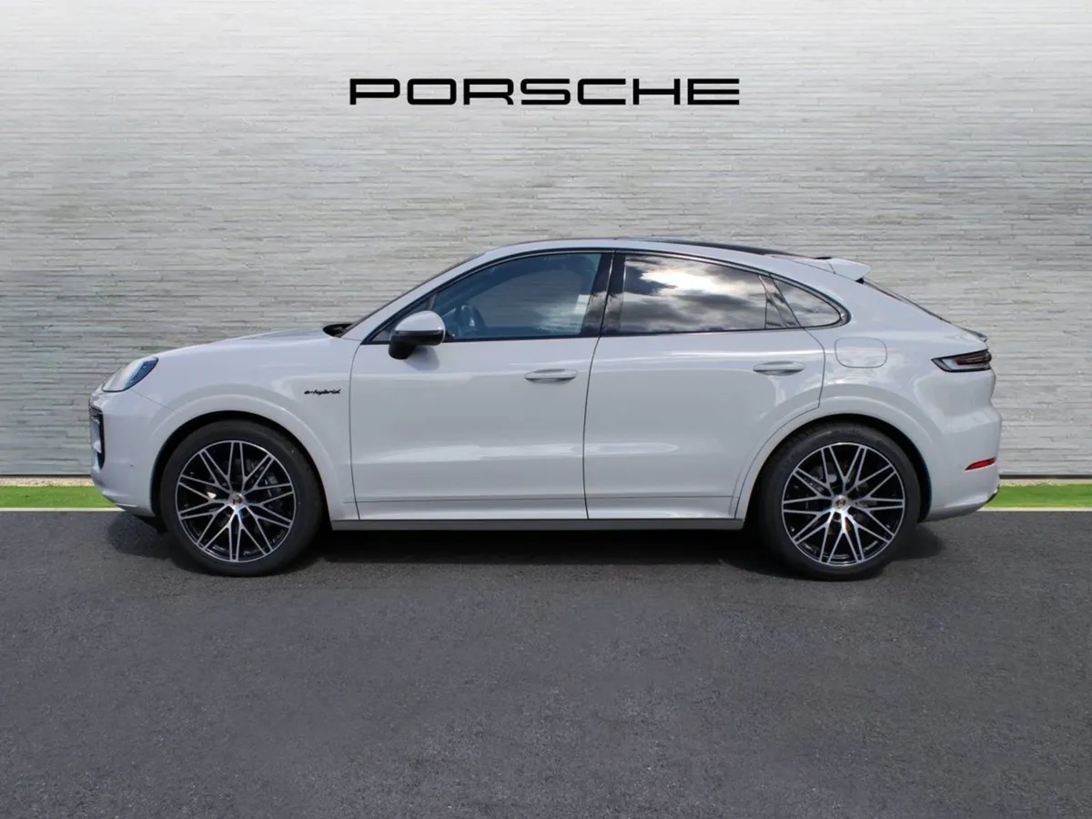 Porsche Cayenne E-hybrid Coupe - Image 3