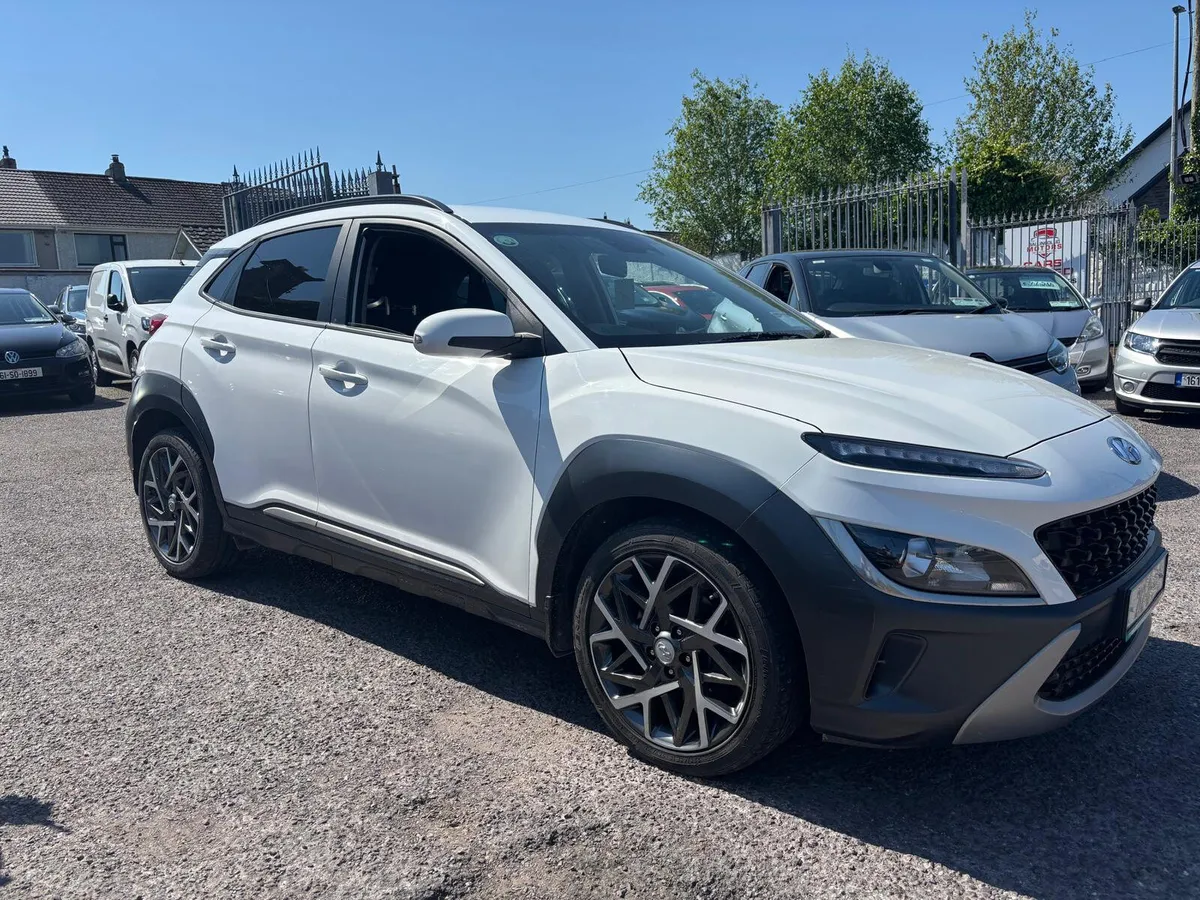 Hyundai KONA 2021  PETROL/  HYBRID  AUTOMATIC - Image 2