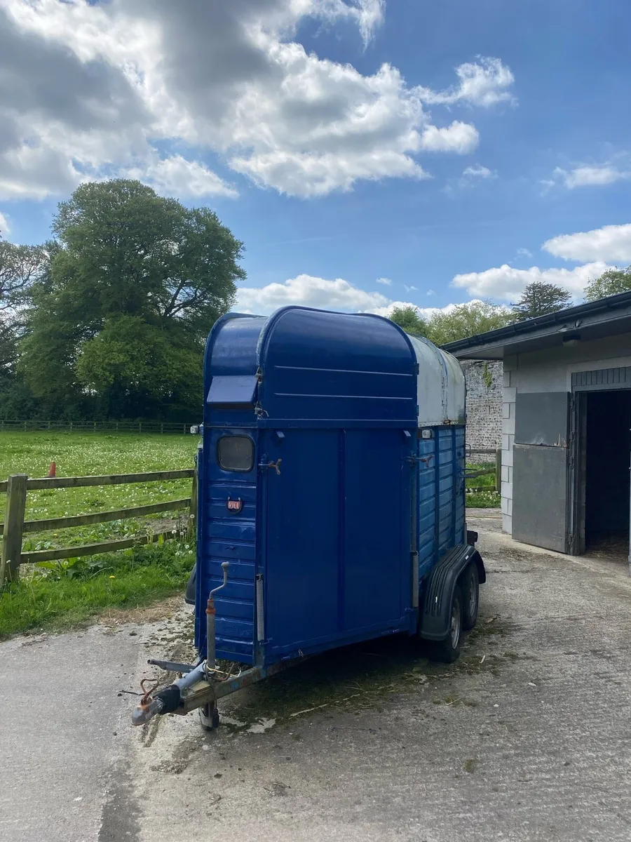 Horse Box - Image 1
