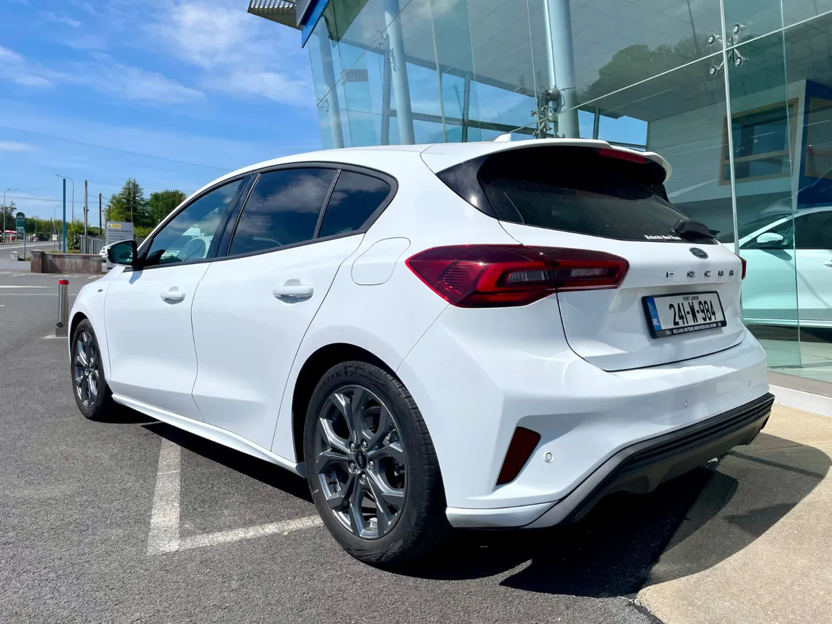 Ford Focus ST-Line 1.0 EcoBoost 125ps - Image 3