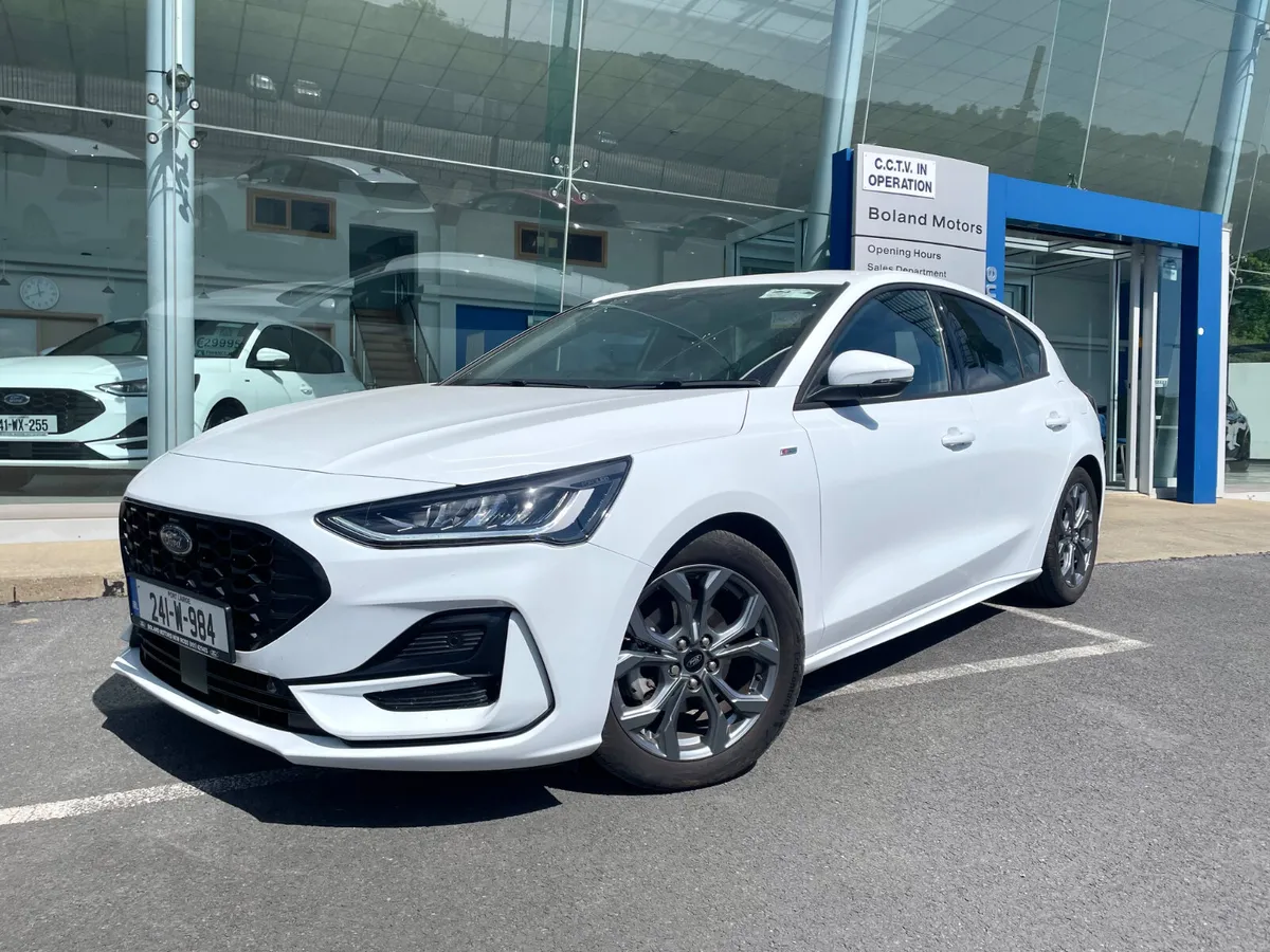 Ford Focus ST-Line 1.0 EcoBoost 125ps - Image 1