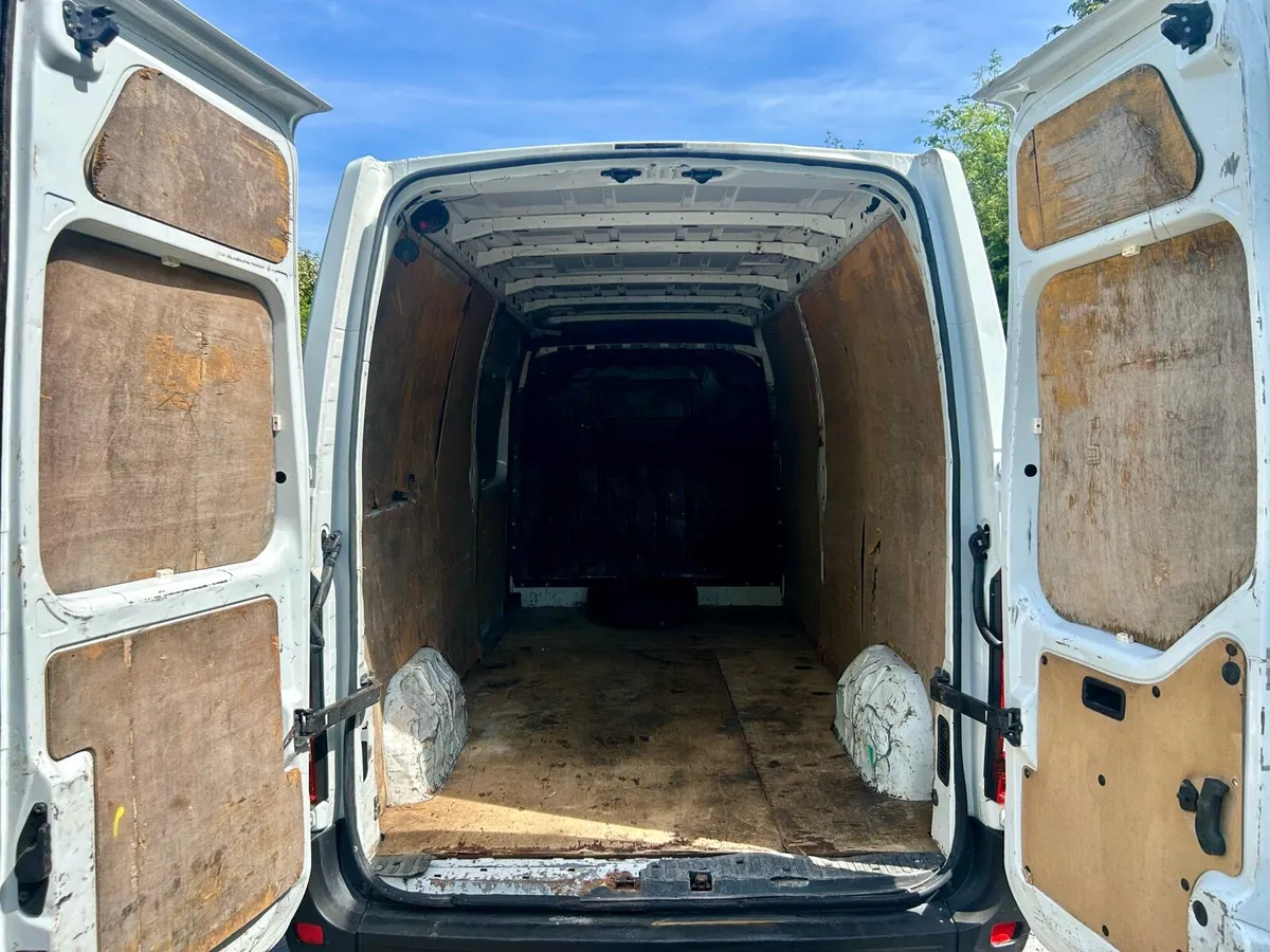 2016 Renault Master Low Mileage - Image 4