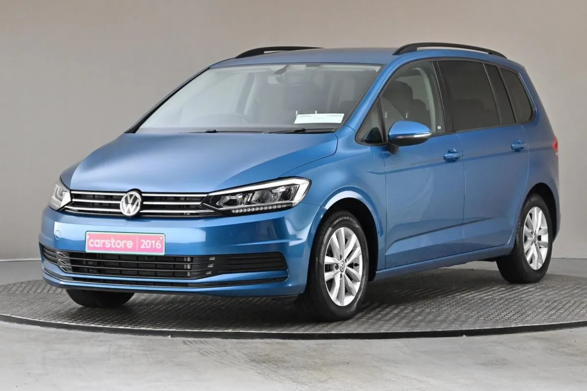 Volkswagen Touran 1.4 TSI DSG Trendline reverse C - Image 3