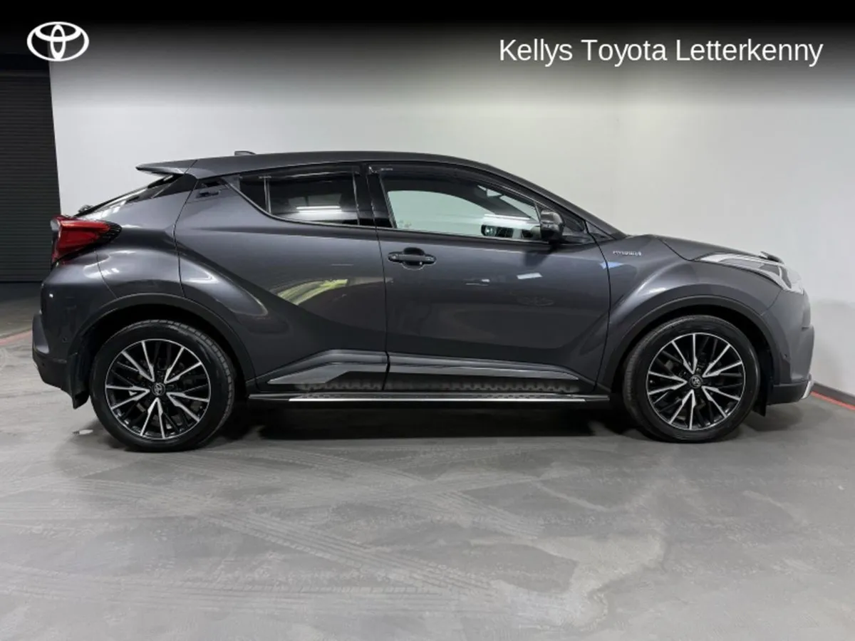 Toyota C-HR C-hr Hybrid SOL  92 - Image 3