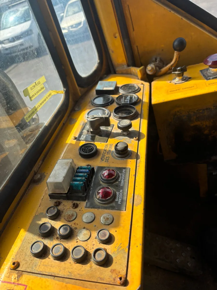For Sale: Benco Skid Steer Loader - Image 4