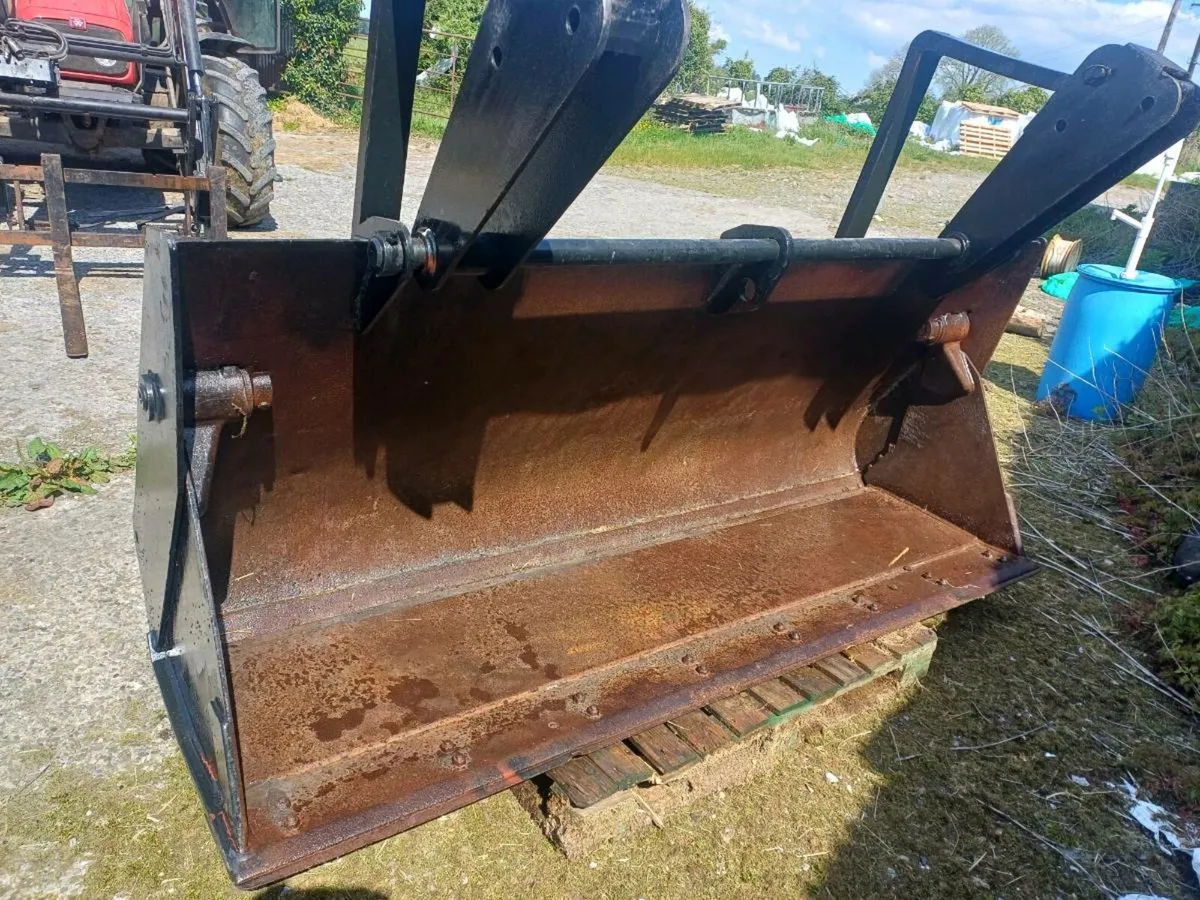 4 in 1 bucket , stone fork - Image 2