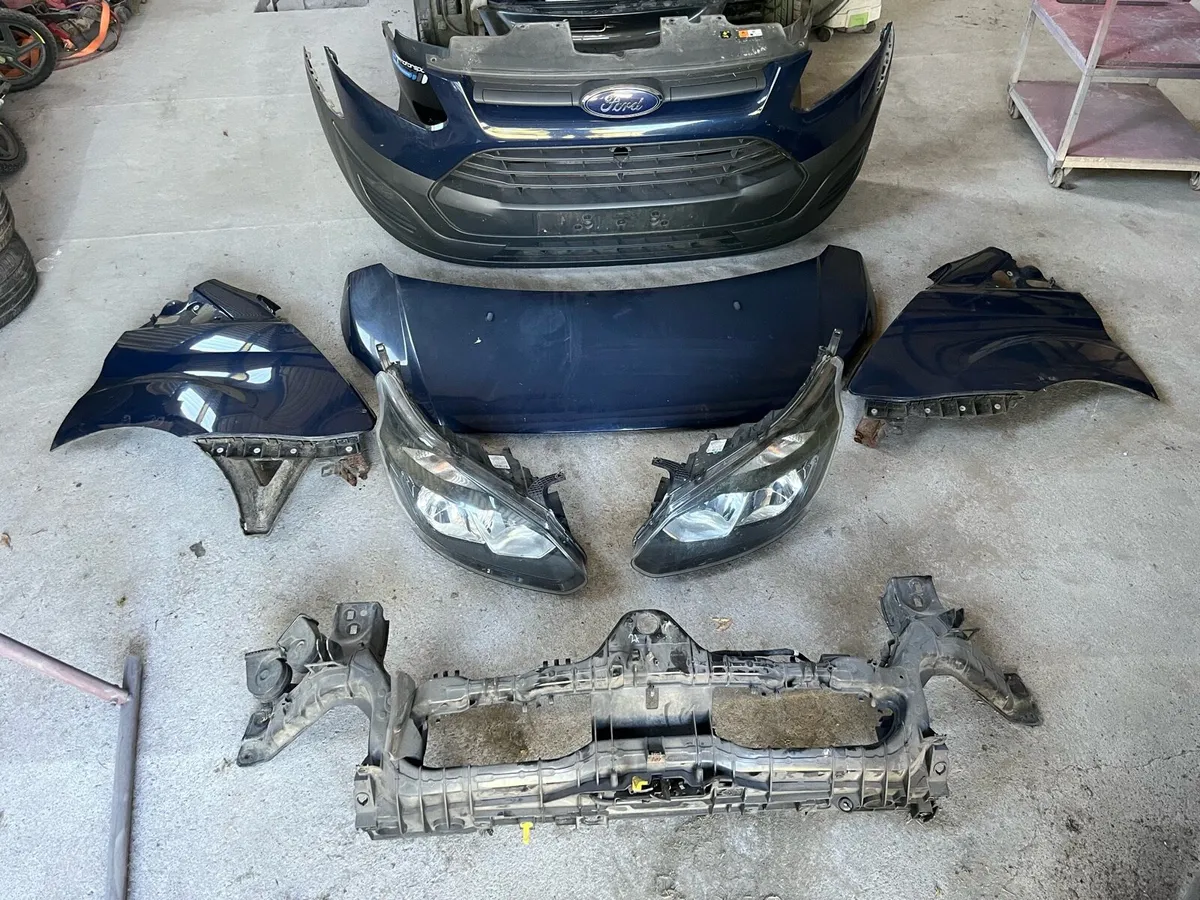 Transit Custom Front - Image 1