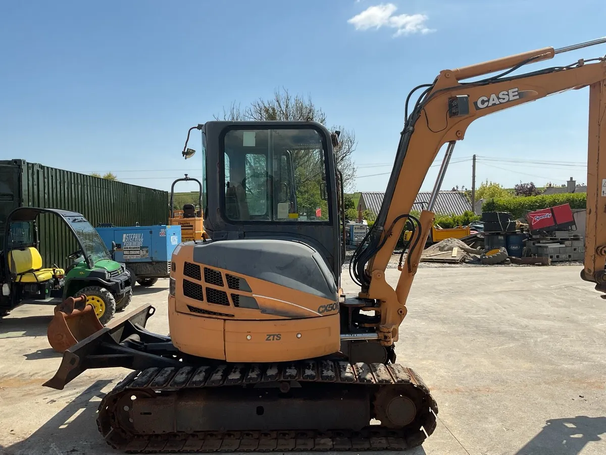 2007 Case 5 Tonne digger - Image 2