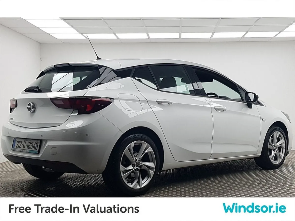 Opel Astra SRi 1.2 Turbo 110PS 6 Speed - Image 3