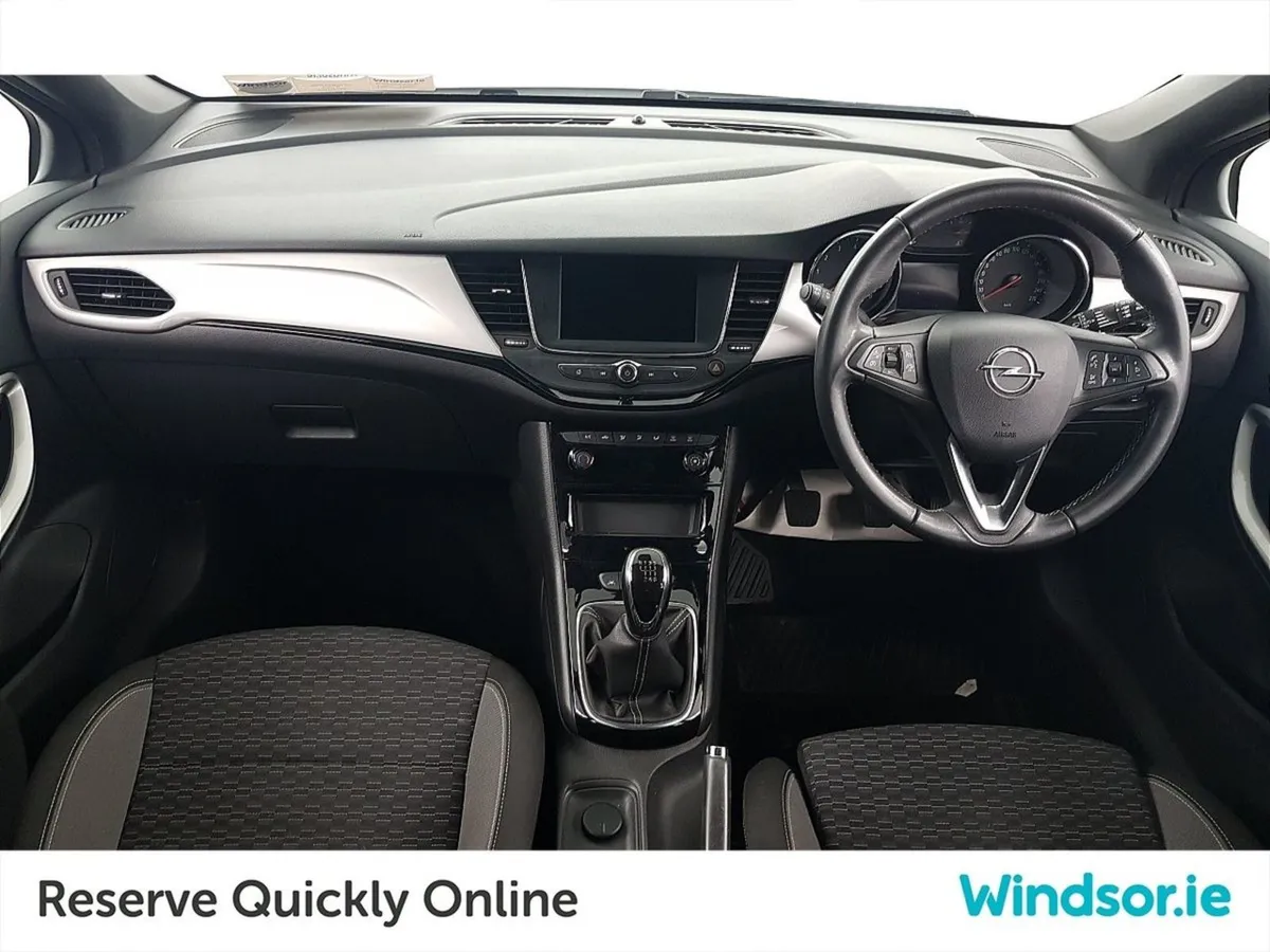 Opel Astra SRi 1.2 Turbo 110PS 6 Speed - Image 4