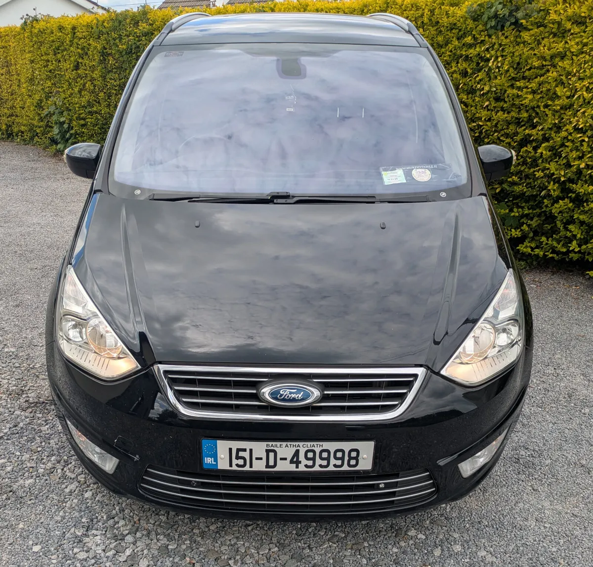 FORD GALAXY TITANIUM/7 SEATS /FULLY SERVICED - Image 2