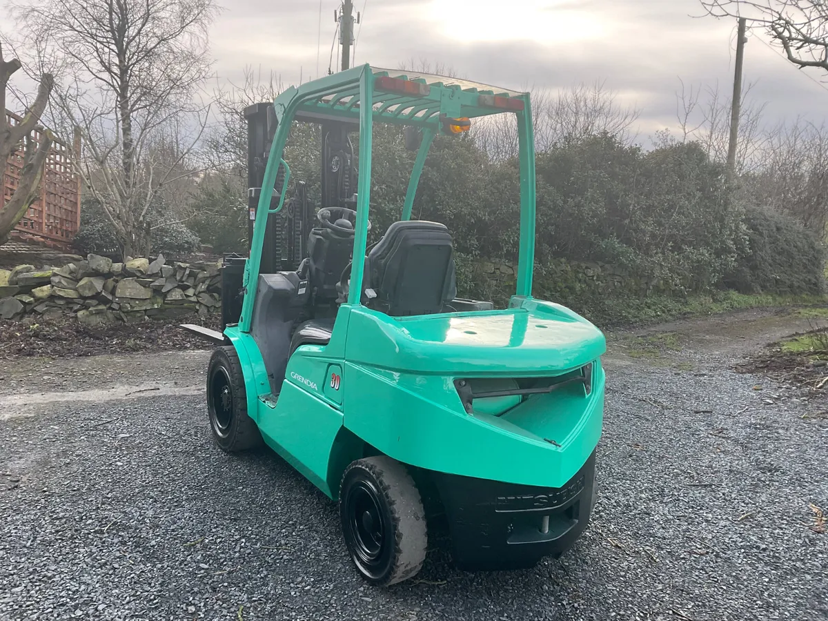 FORKLIFT - Image 3