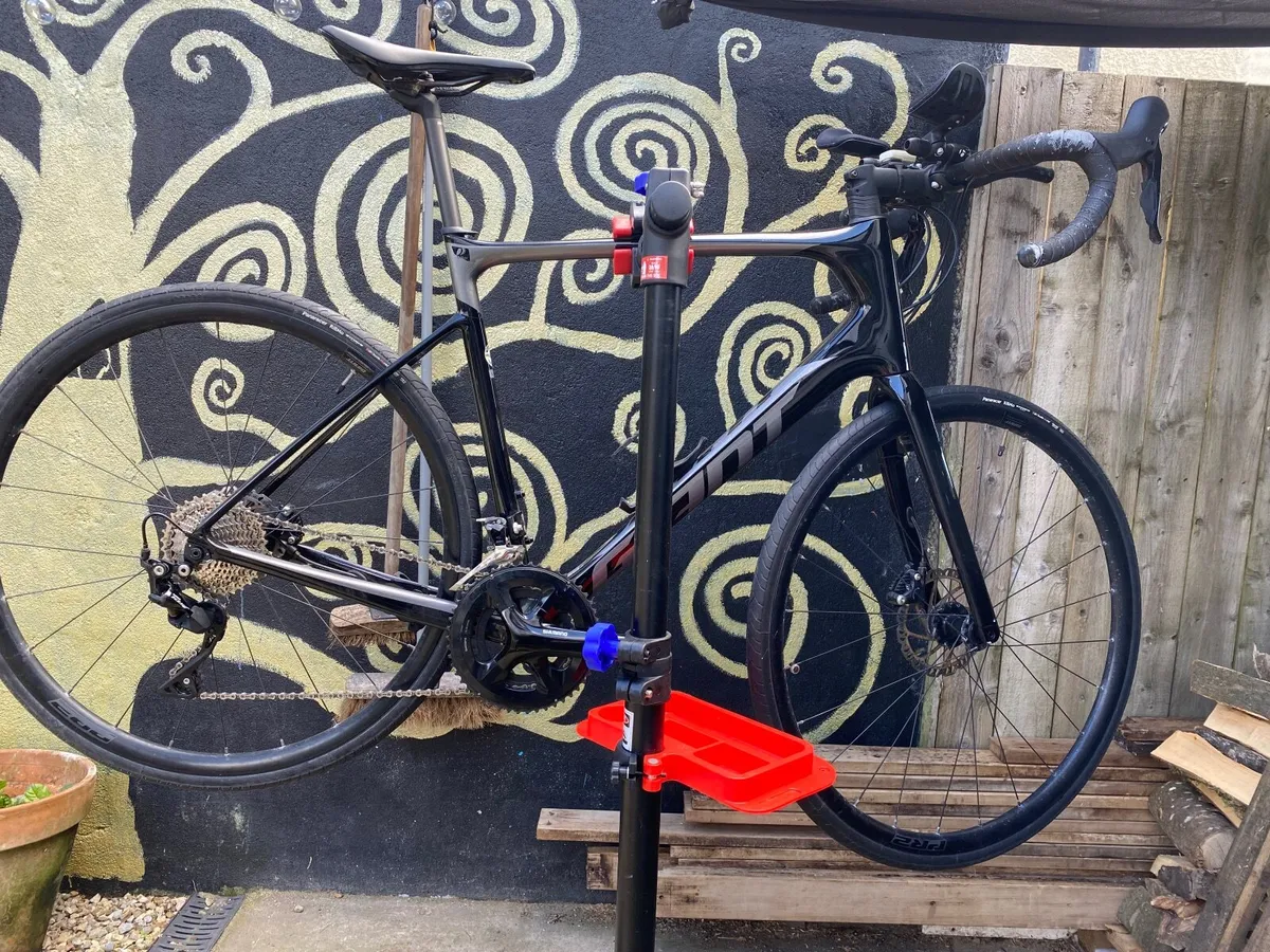 Giant  Defy Advance 2 2022 (Large) - Image 2
