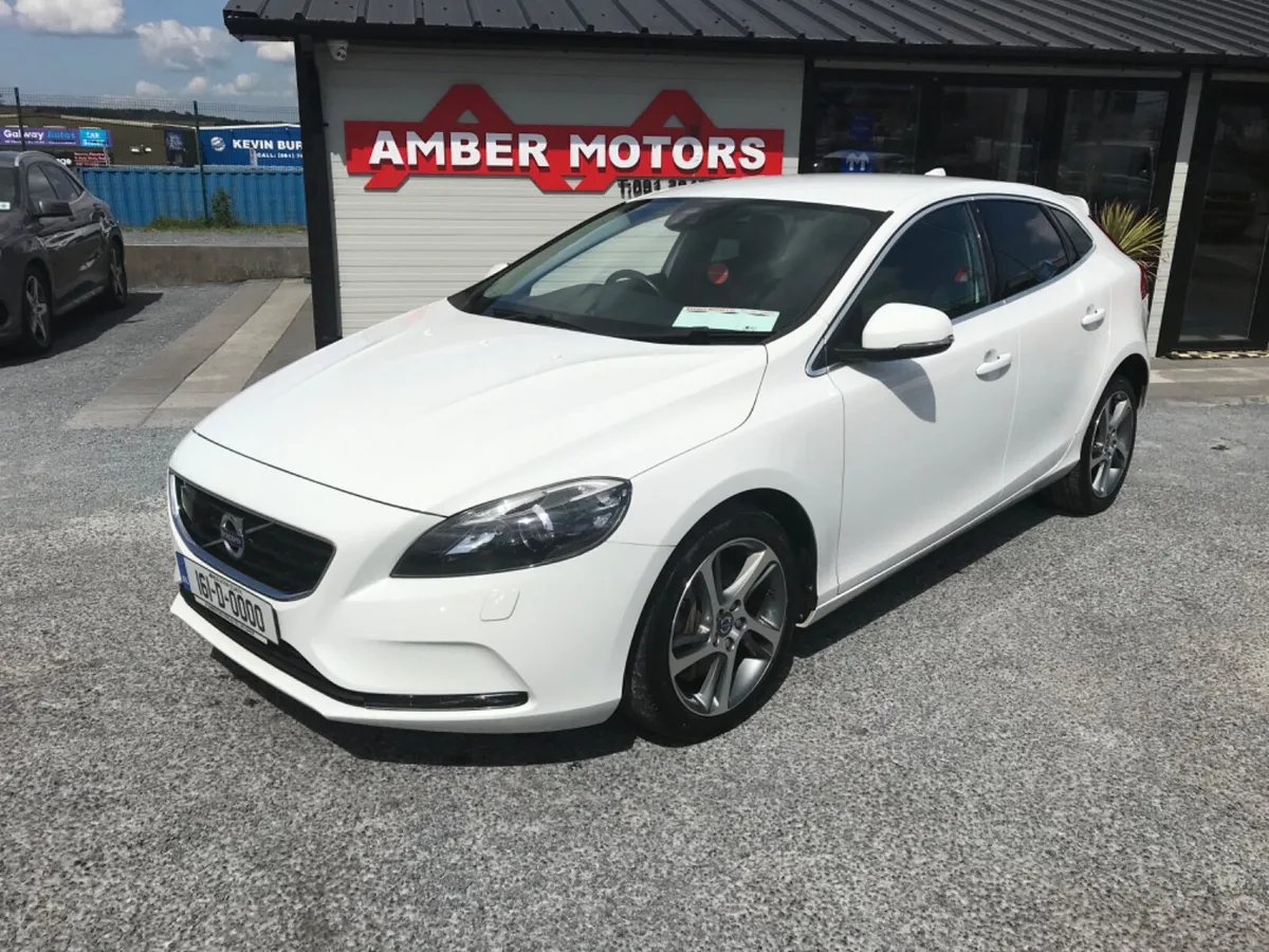 2016 VOLVO V40 AUTOMATIC - Image 4