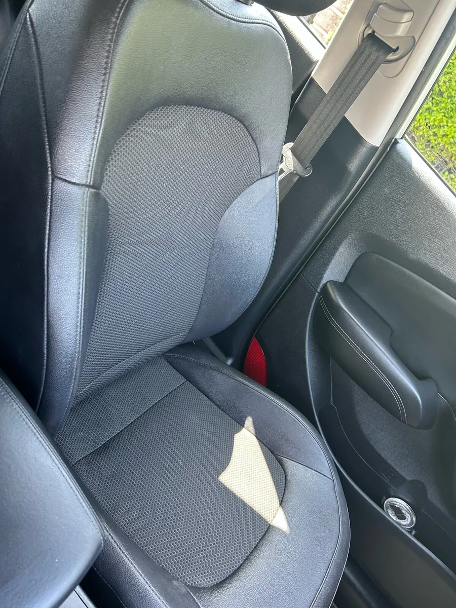 Hyundai ix35 - Image 3