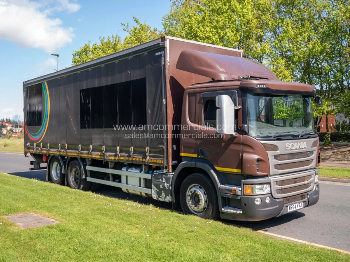2015 (64) SCANIA P280 6X2 26T CURTAINSIDE - Image 1