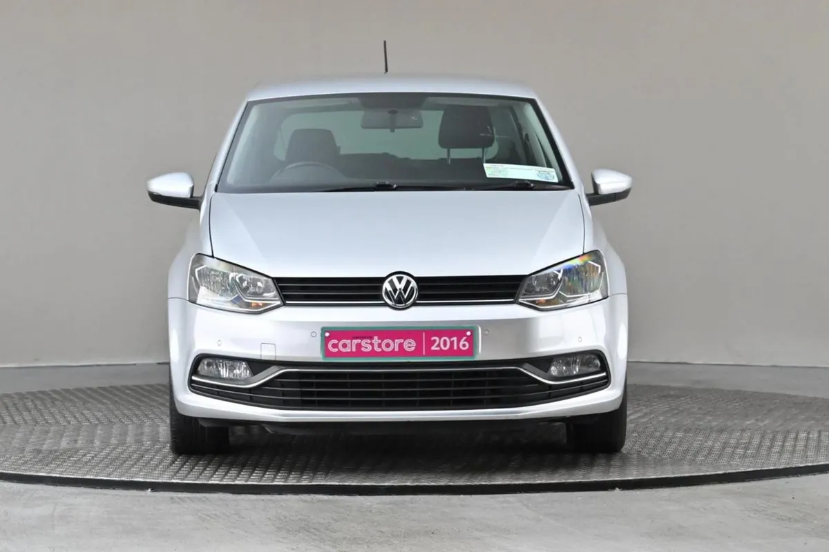 Volkswagen Polo 1.0 Comfortline 60bhp 5spd  park - Image 2