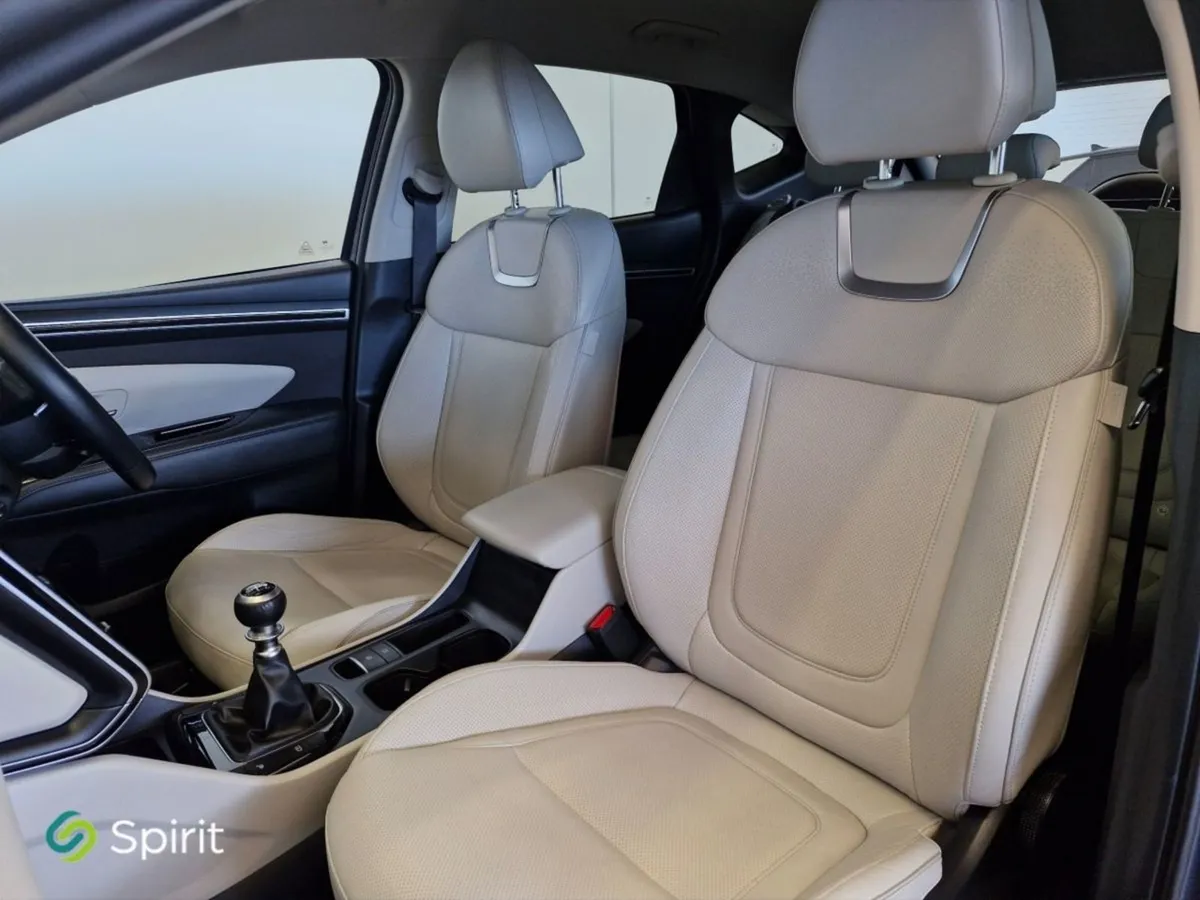 Hyundai Tucson Executive 1.6 Diesel  call Karl 08 - Image 3