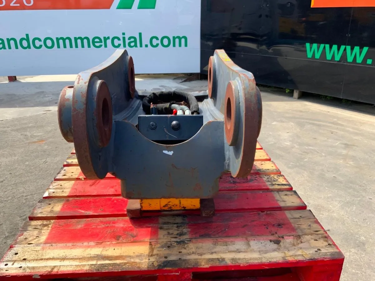 TEFRA HILL QUICK HITCH.......80mm PINS.......412v. - Image 2