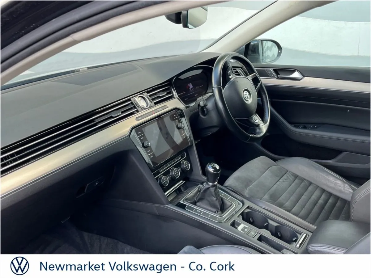 Volkswagen Passat 2.0tdi 150BHP Highline Estate 6 - Image 4
