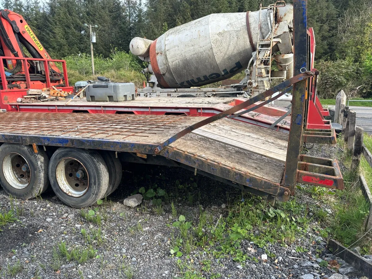 Tri axle low loader - Image 4