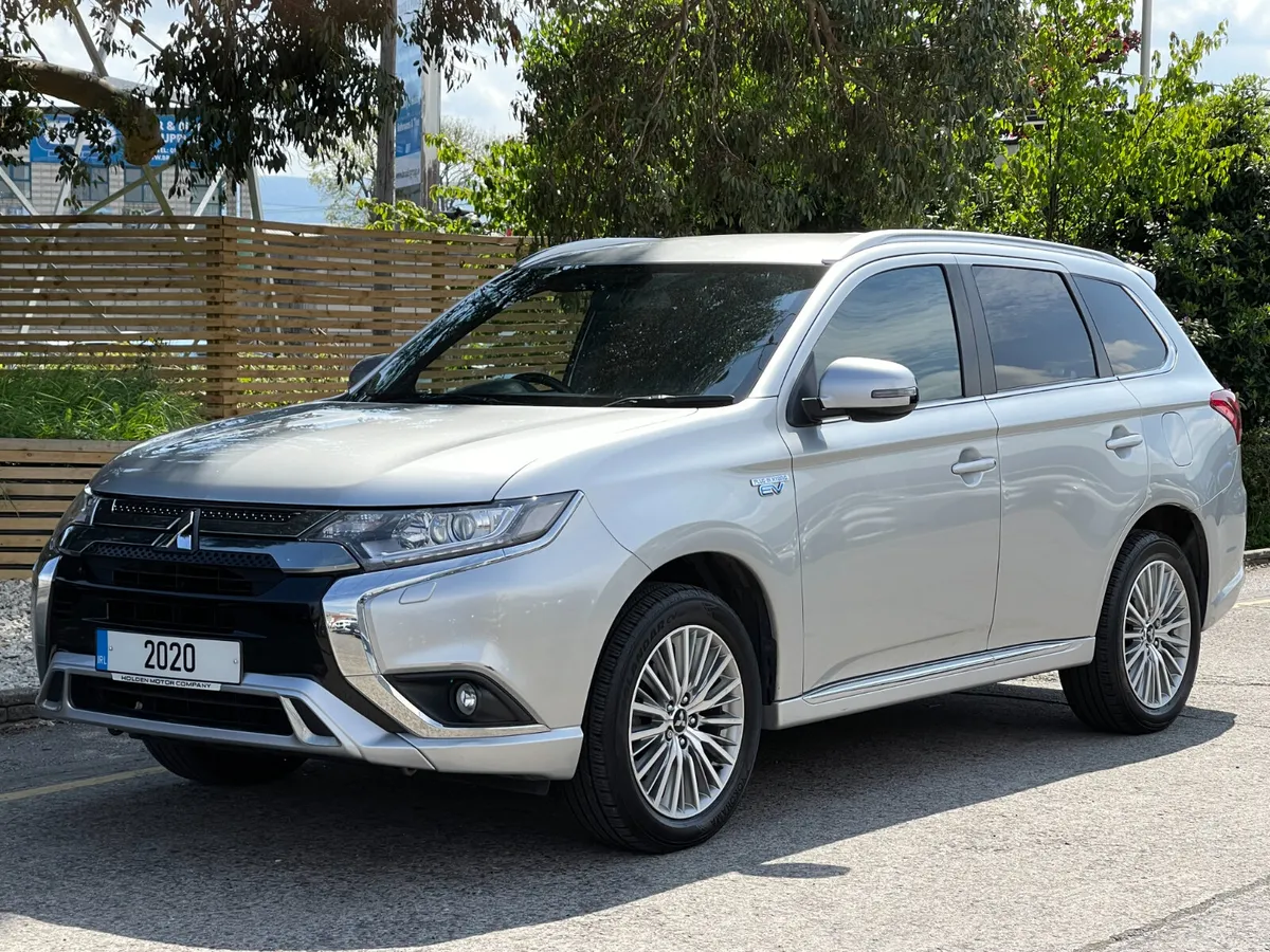 2020 Mitsubishi Outlander 2.4 PHEV DYNAMIC - Image 4
