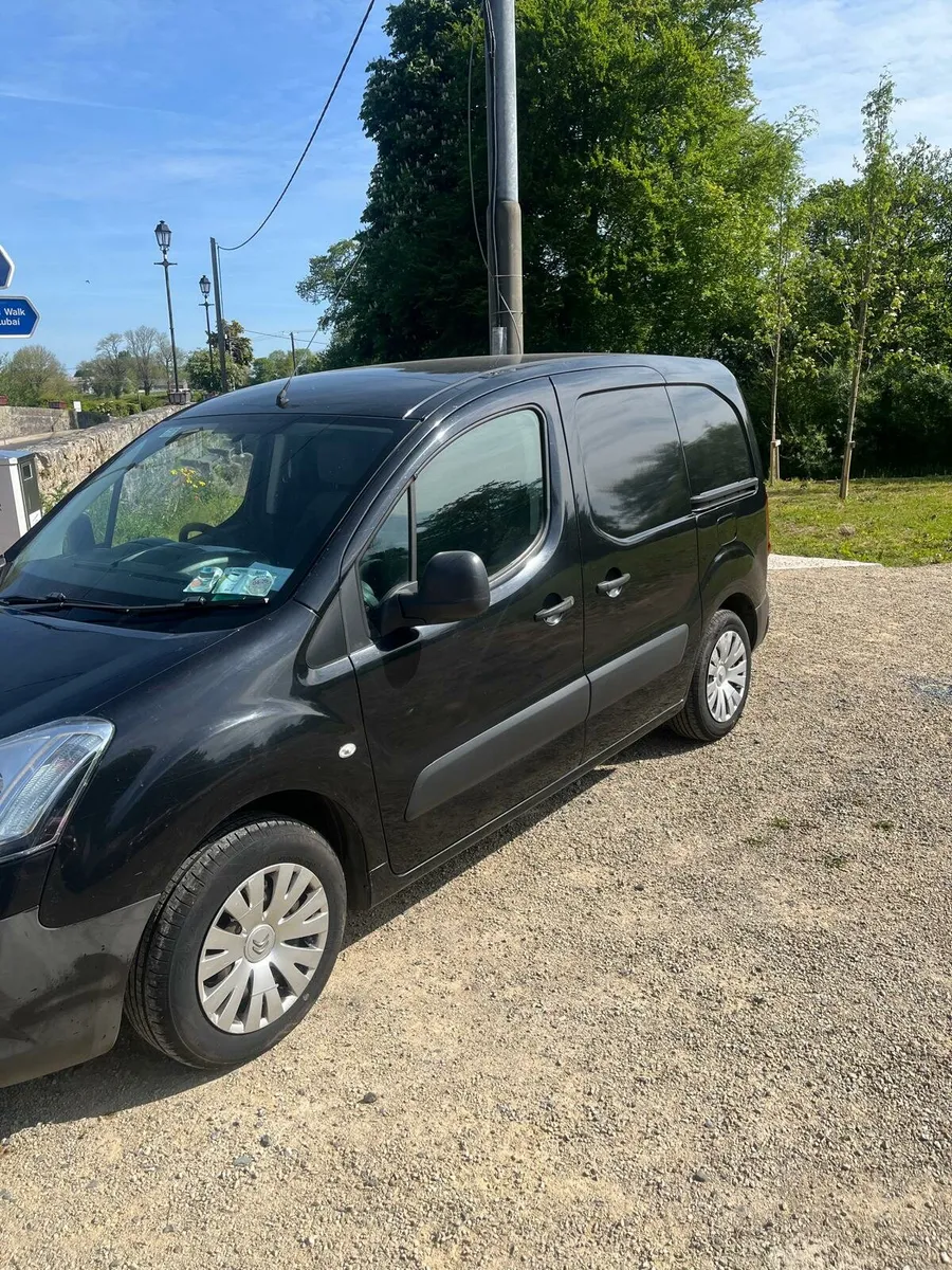 2013 132 citroen berlingo enterprise doe 11/25 - Image 3