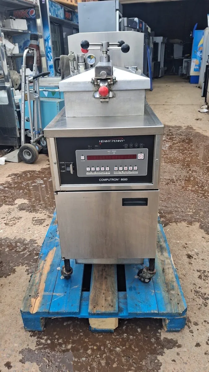 Henny Penny Pressure fryer - Image 1