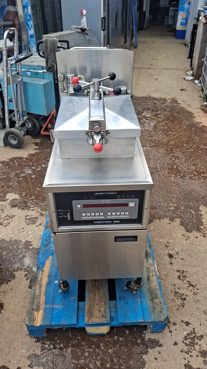 Henny Penny Pressure fryer - Image 2