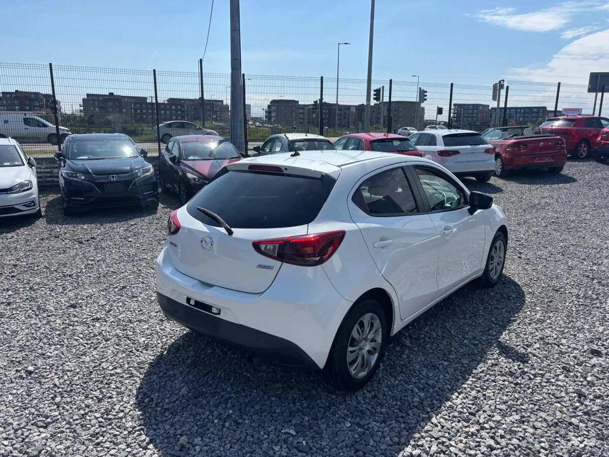 Mazda Demio - Image 4