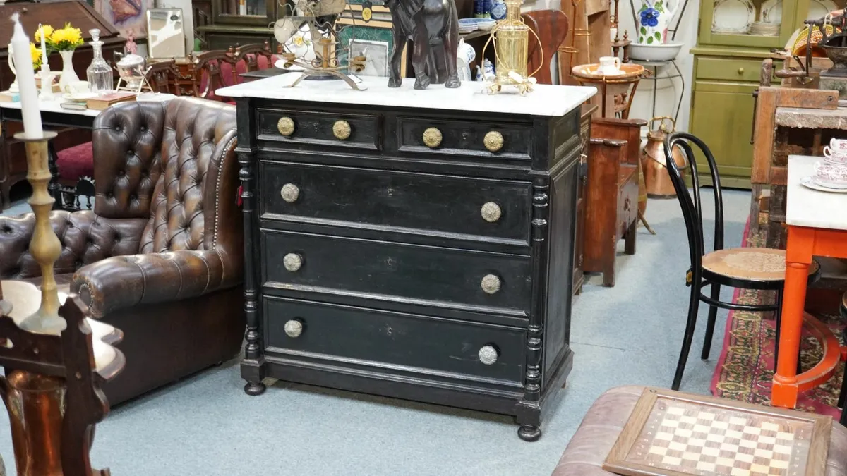 📌Antique Spanish Chest of Drawers with Marble Top - Image 1