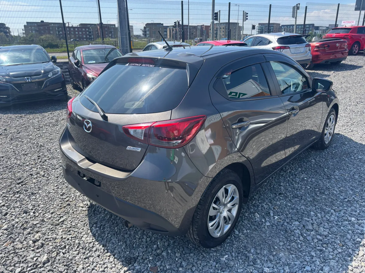 Mazda Demio - Image 4