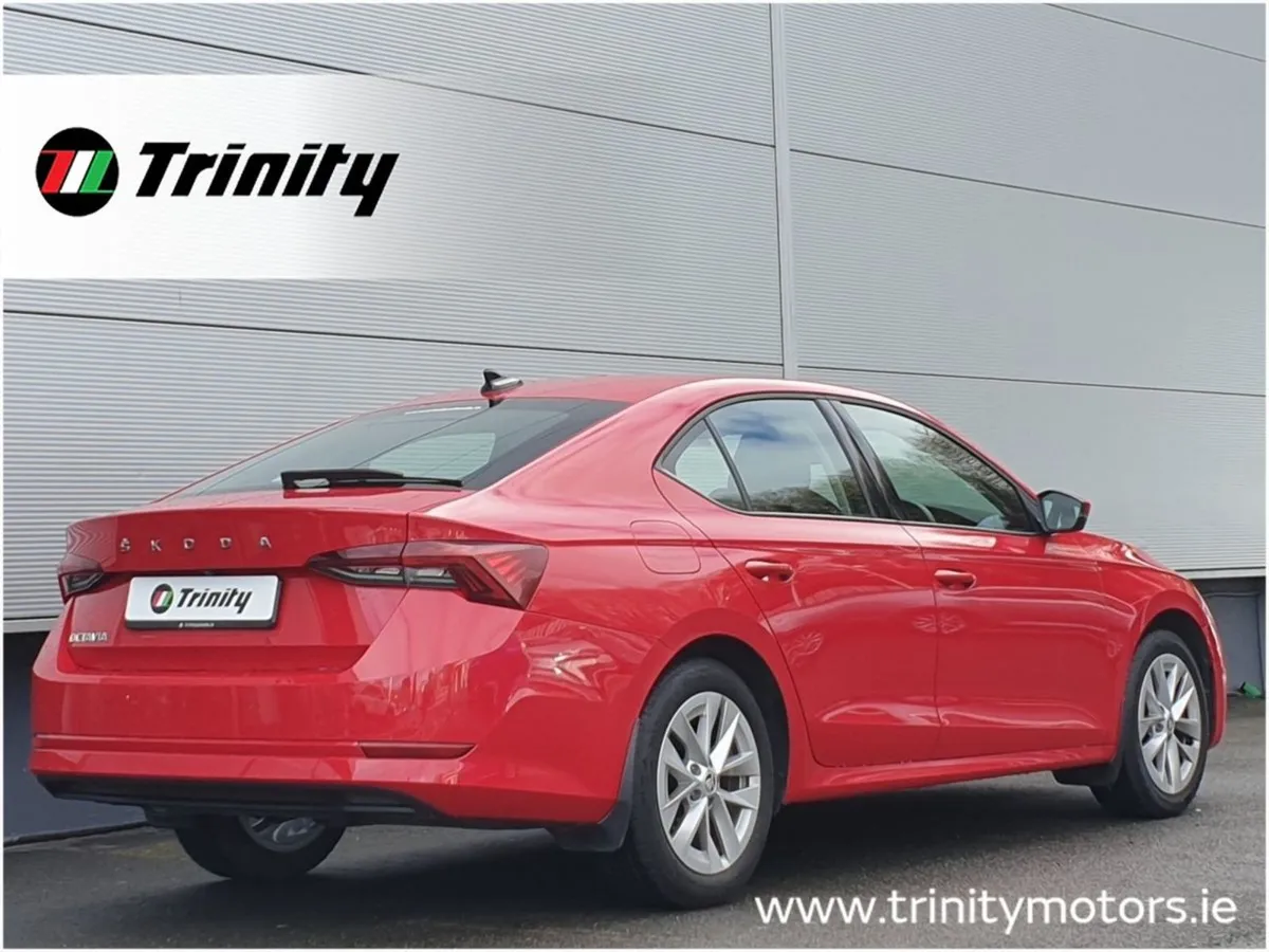 Skoda Octavia Ambition 1.0 TSI 110 BHP Trinity Sk - Image 3