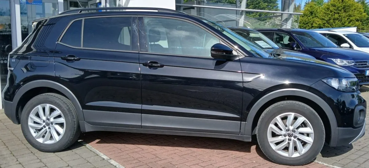 Volkswagen T-Cross Life 1.0 TSI 95hp  android Aut - Image 2