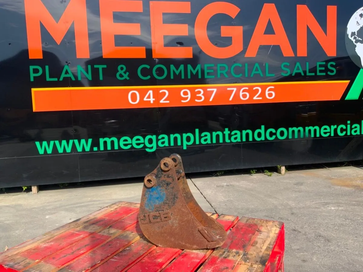 6" JCB DRAINAGE BUCKET.....30mm PINS......629-6. - Image 1