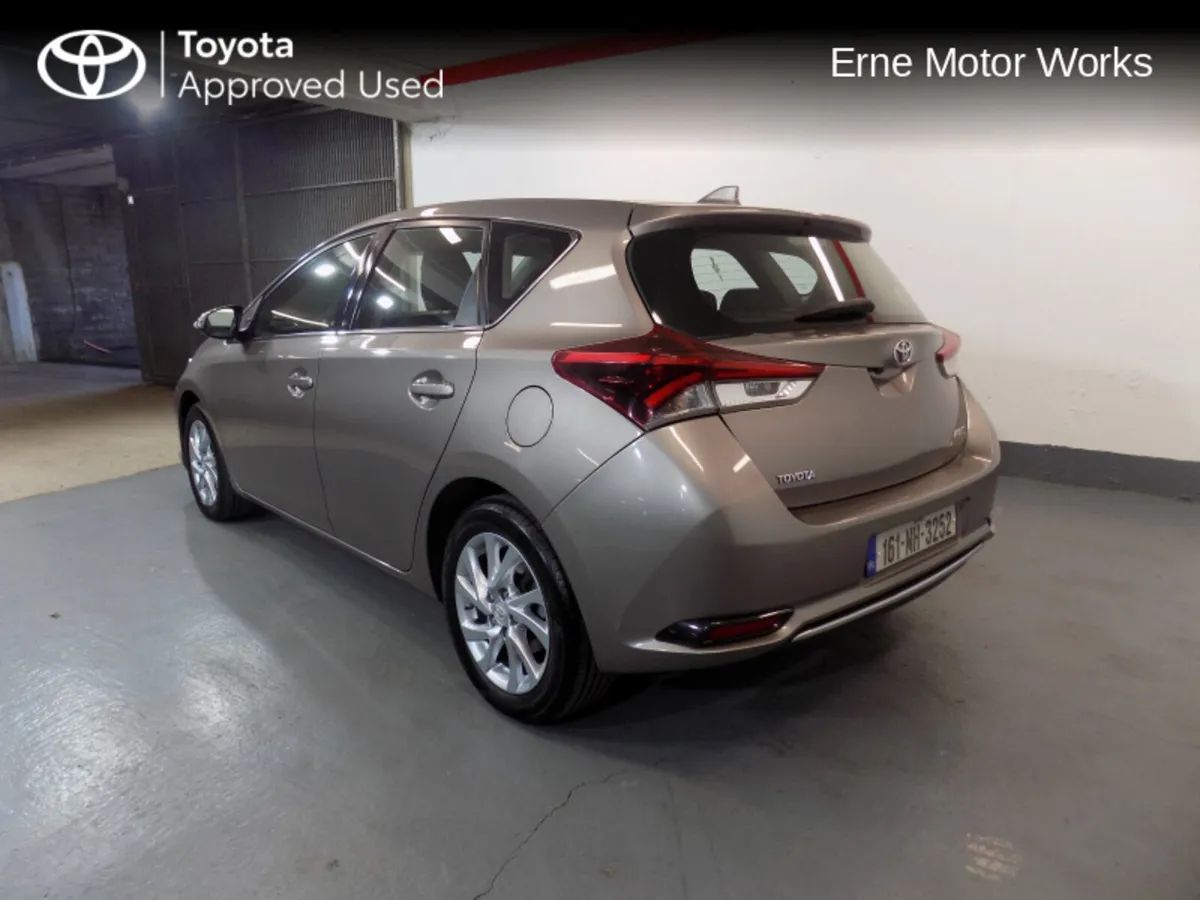 Toyota Auris AURIS 1.2T 5DR LUNA - Image 2