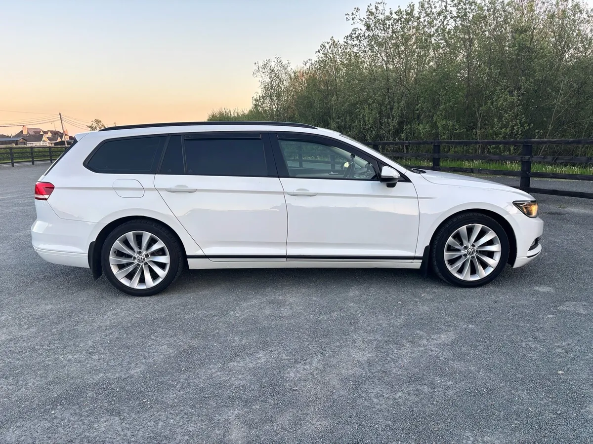VW Passat 2015 2.0TDI AUTOMATIC - Image 3