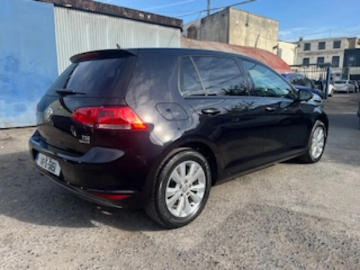 2014 VOLKSWAGEN GOLF, COMFORTLINE LIKE NEW - Image 3