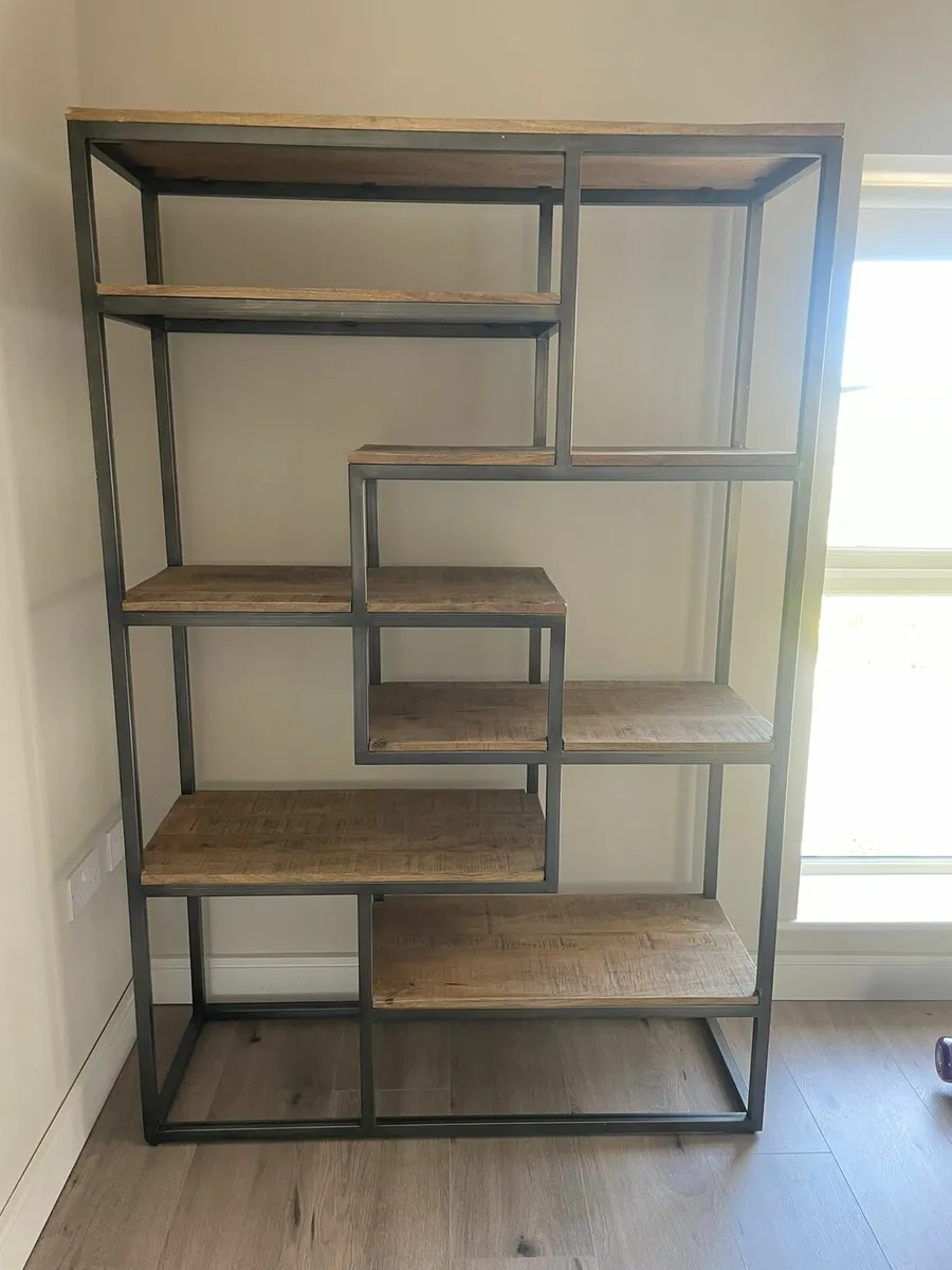 Wooden display unit - Image 3