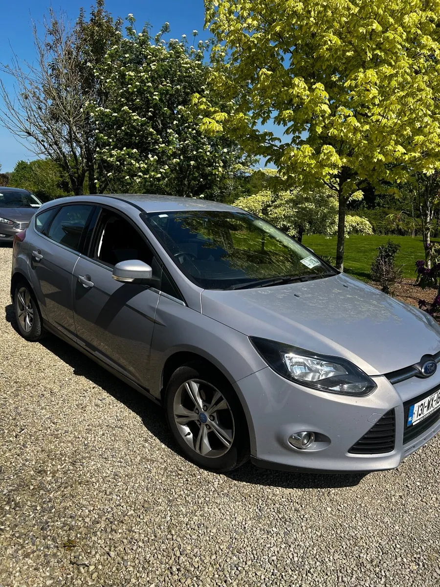 Ford Focus 2013 - Image 2