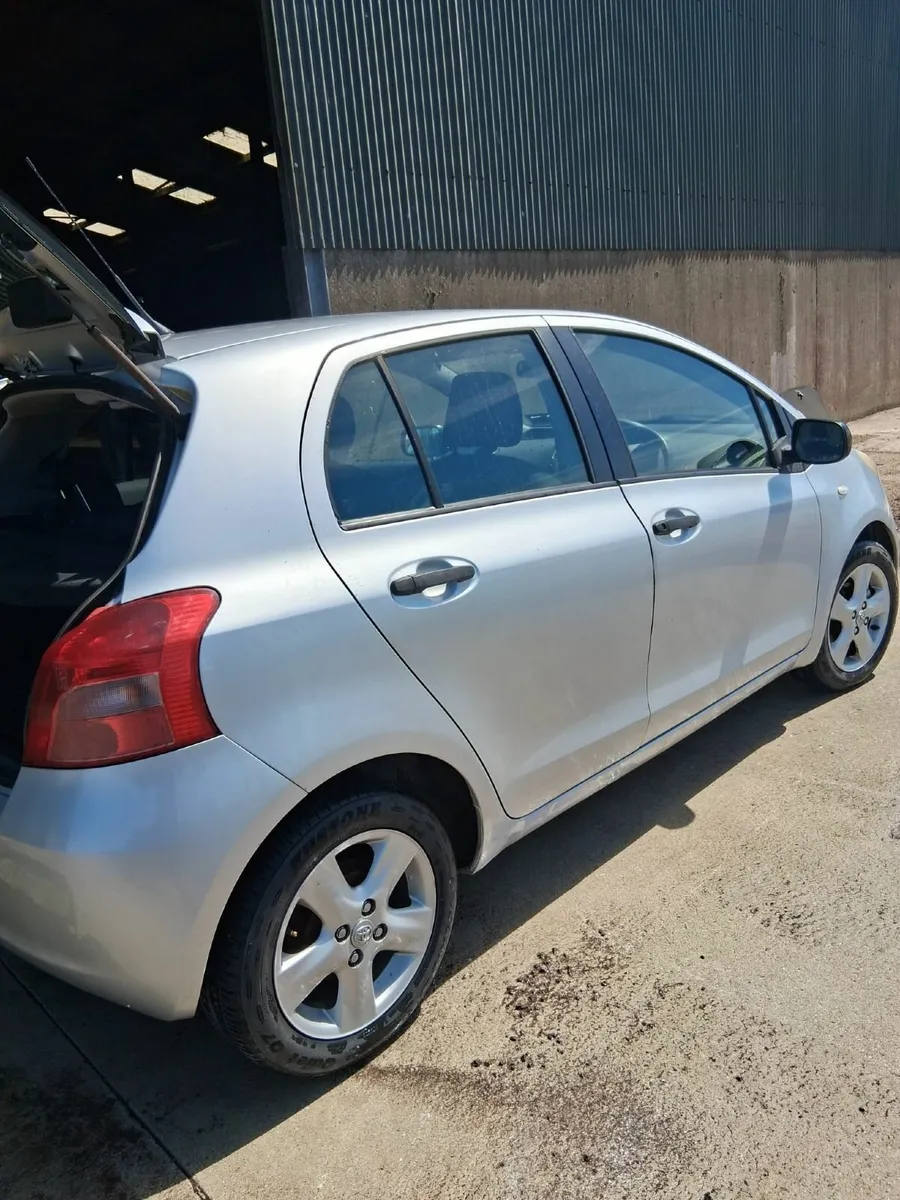 Toyota Yaris 2006 - Image 1