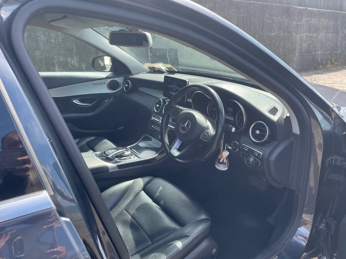 Mercedes-Benz C-Class 2017 - Image 2